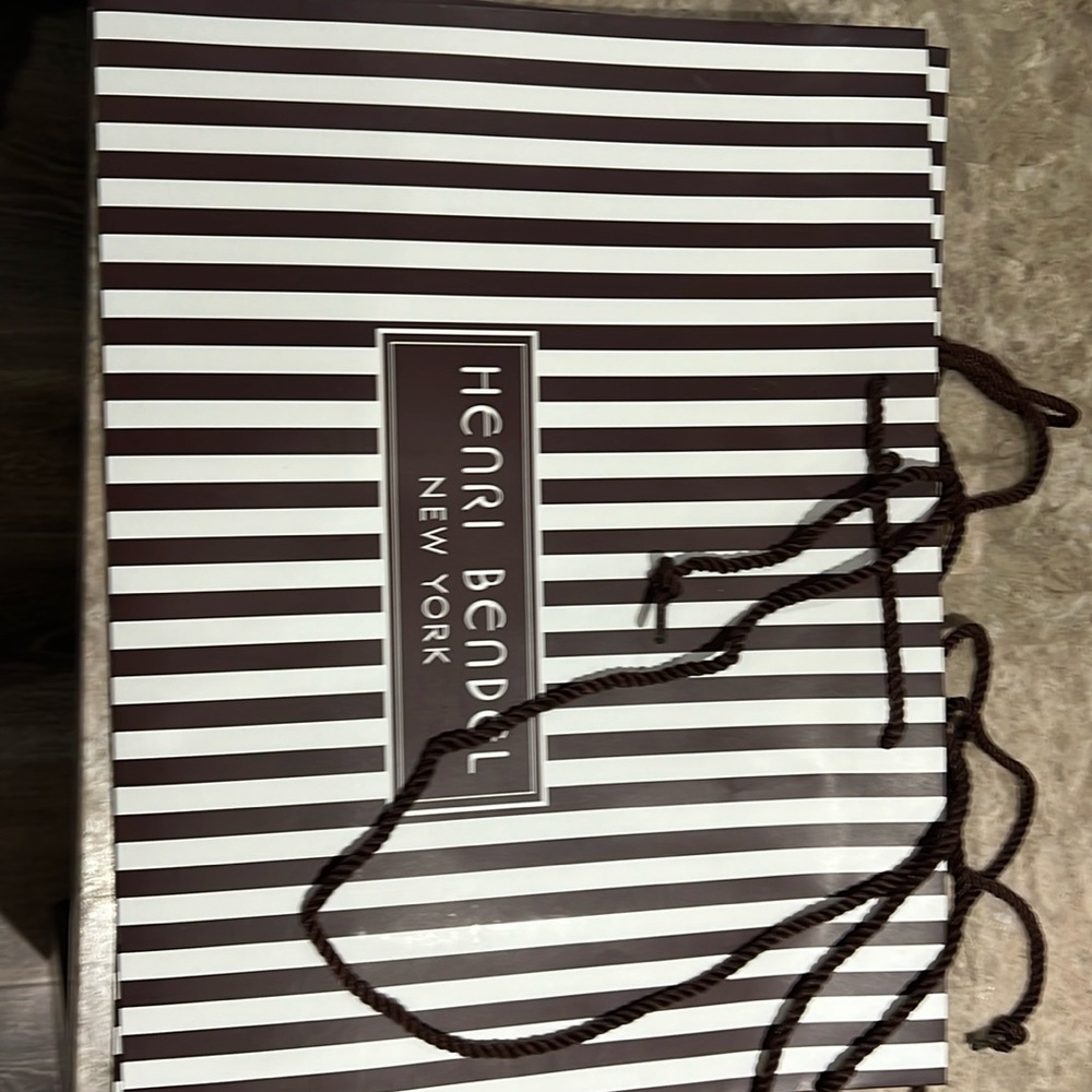 Henri Bendel paper shopping bags, dust bags and small boutique boxes